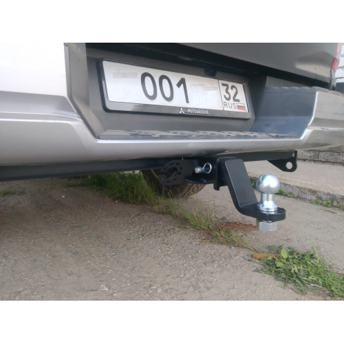Фаркоп Бизон на MITSUBISHI L200 2015- (KB4T) VI Арт. FA 0450-E(A-K)