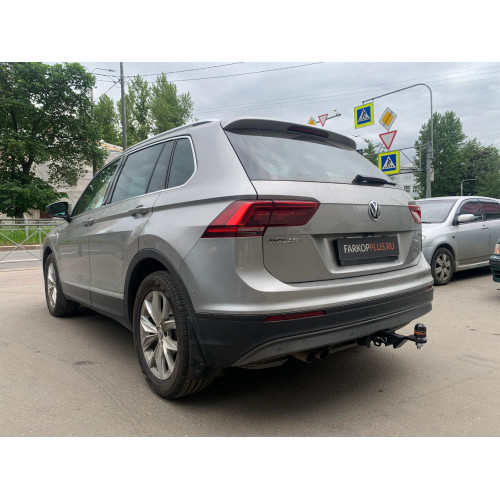 Фаркоп Лидер Плюс на VOLKSWAGEN Tiguan 2016-  Арт. V123-E 