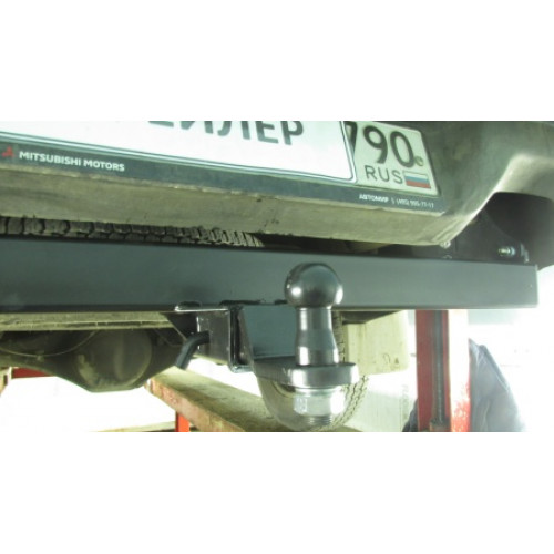 Фаркоп Трейлер для Mitsubishi L200 2015- Арт. 7113 (кроме Long, модификация без бампера)