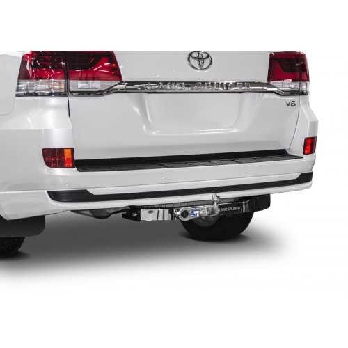Фаркоп BERG на Toyota Land Cruiser 200 2007- Арт. F.5713.005 (Executive) с нержавеющей накладкой